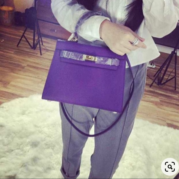 Women’s designer purse - Picture 2 of 6